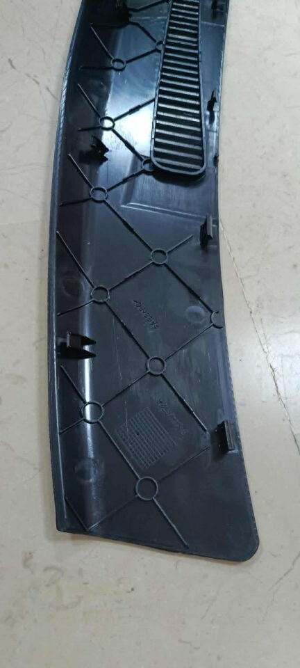 Opel Astra G Cam Önü Izgarası Siyah (1998-2005)