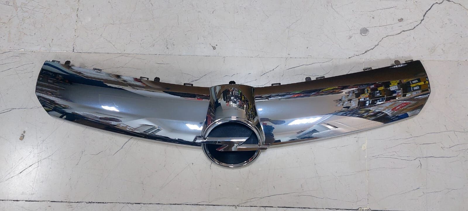 Opel Corsa D 06-11 Ön Panjur Nikelajı Ön Panjur Nikelajı / Ön Panjur Çıtası / Ön Izgara Nikelajı