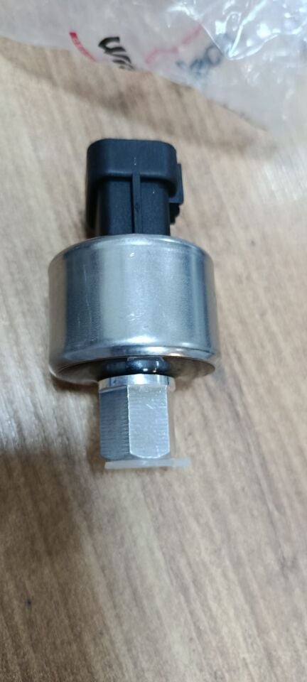 Opel Corsa B Vectra B  Klima Basınç Müşürü