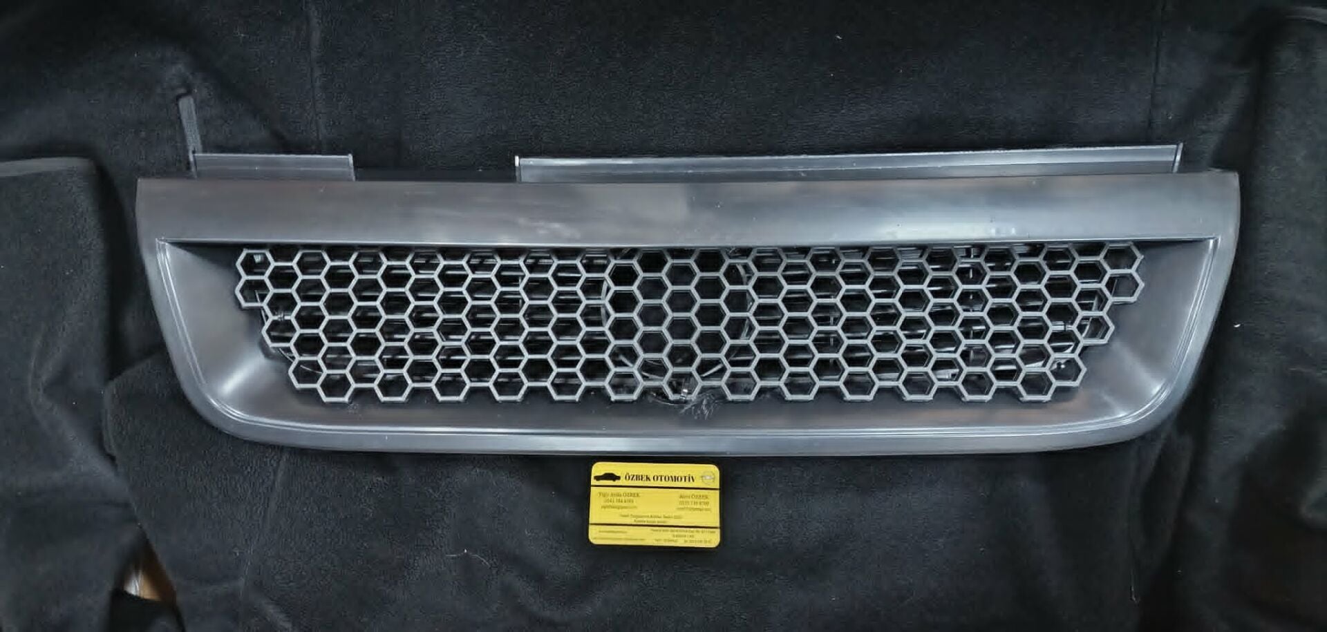 Opel Vectra a armasız logosuz panjur 6320000