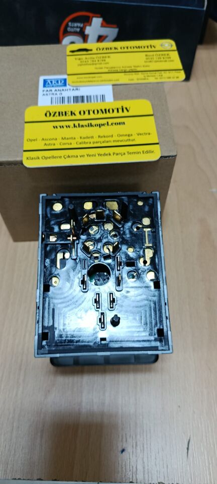 Opel Astra G Far Açma Anahtarı Düğmesi 6240097
