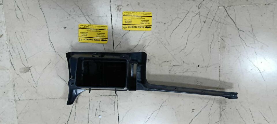 Opel Vectra B Göğüs Panel Izgara Çerçevesi Orta Göğüs Havalandırma Paneli Çerçevesi – Siyah Renk 1814622