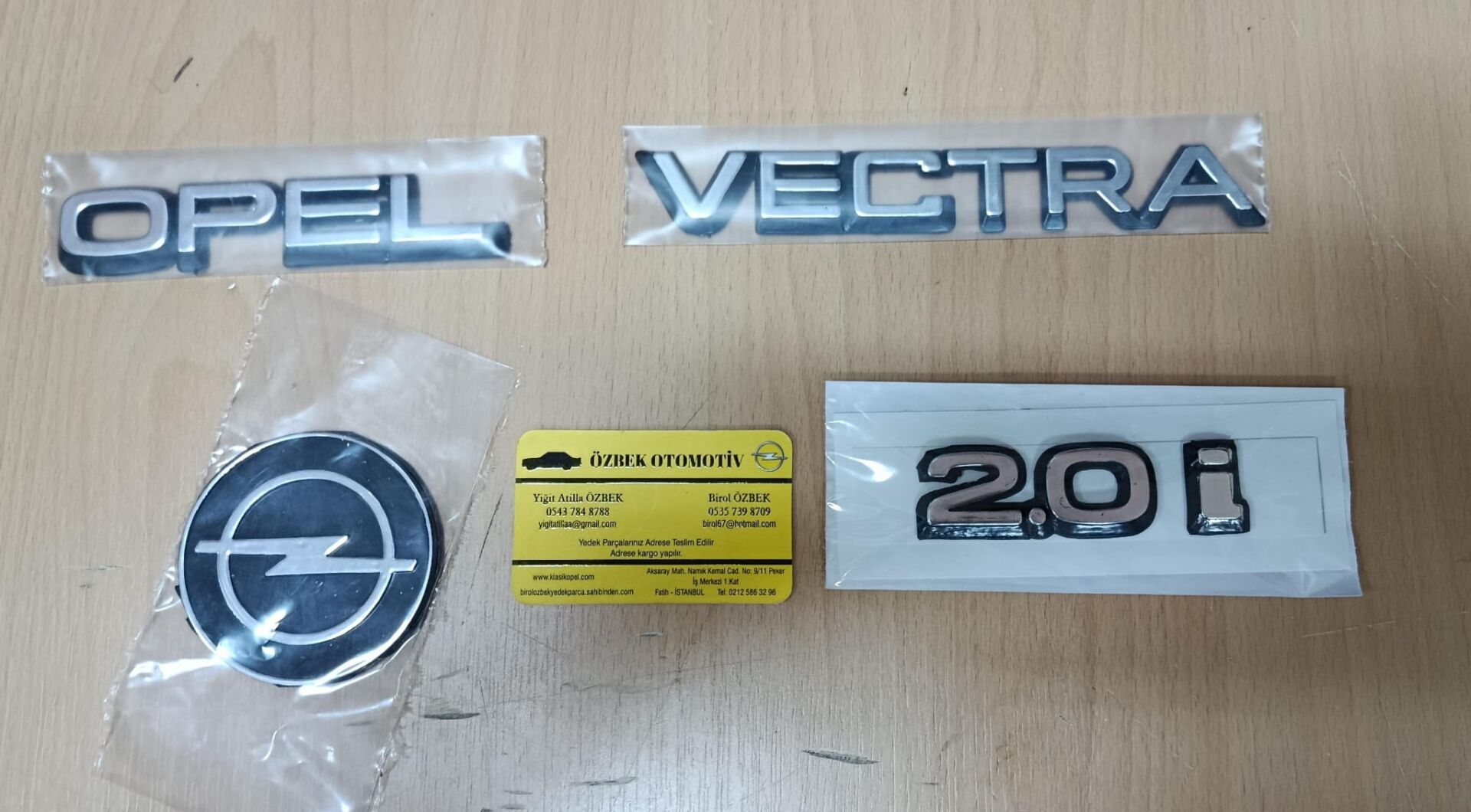 Opel Vectra A  Arka Arma Logo Takım
