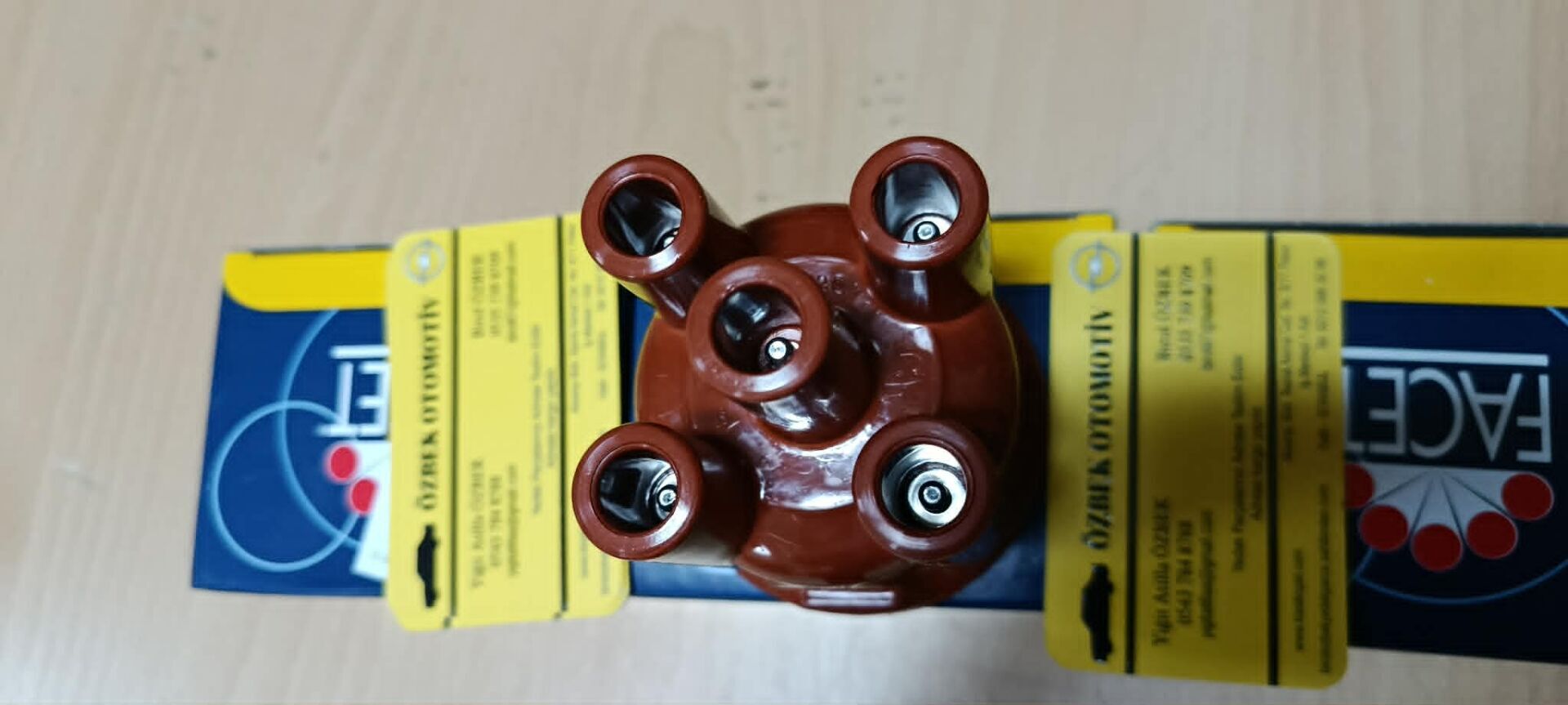 Opel Ascona C Kadett D E Astra F Corsa A B Uyumlu İtalyan Malı Facet Marka Maşalı Ve Çivili Tip Distribütör Kapağı