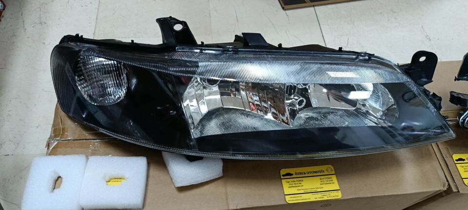 Opel Vectra B Makyajli Kasa Siyah Zeminli Far Takım Füme 1216053 1216054