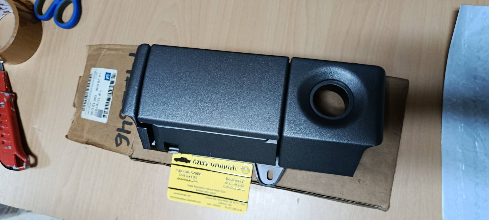 Opel Zafira A Sıfır Orjinal Kül Tablası 1429646