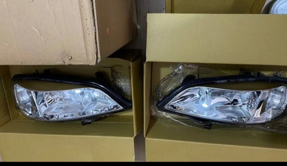 Opel Astra G Şeffaf Far Takımı Sağ + Sol Yan sanayi Ürün 1216156 1216157