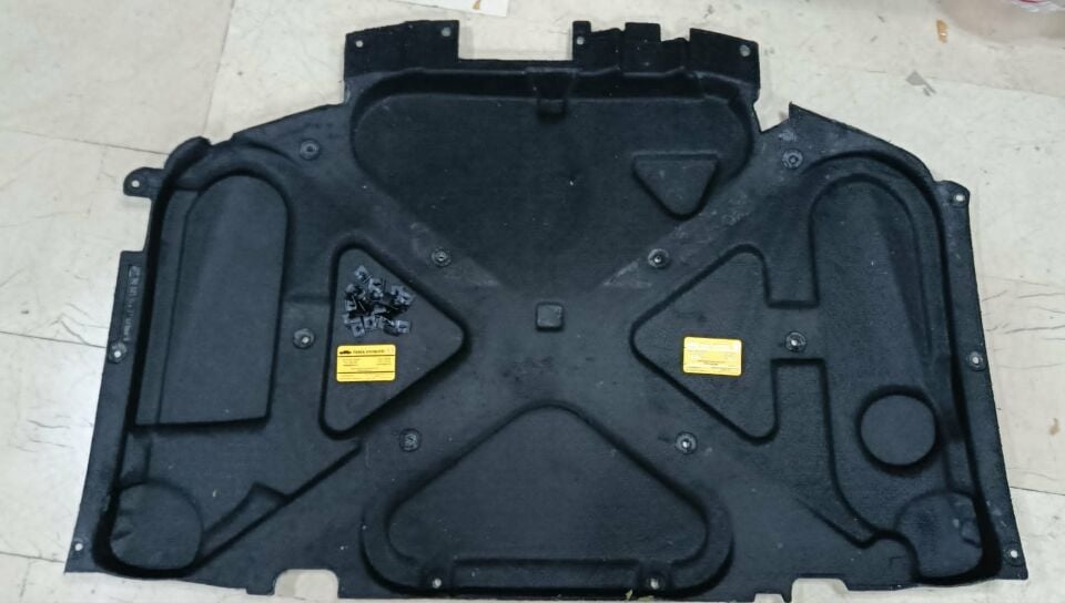 Opel Vectra B Kaput Keçesi İzalasyonu Klipsleriyle Birlikte 1162480