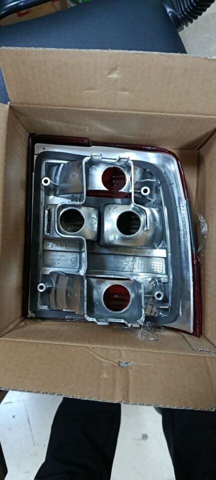 Opel Vectra A Kristal Stop Takımı Füme Kristal  Sağ Sol Takım Fiyatıdır. Depo Marka Üst Çizgisiz Tip