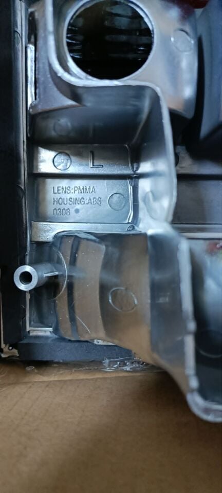 Opel Vectra A Kristal Stop Takımı Füme Kristal  Sağ Sol Takım Fiyatıdır. Depo Marka Üst Çizgisiz Tip