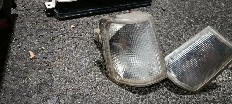 Opel Corsa A Sağ Sinyal Beyaz Makyajlı Kasa 91-92 arası