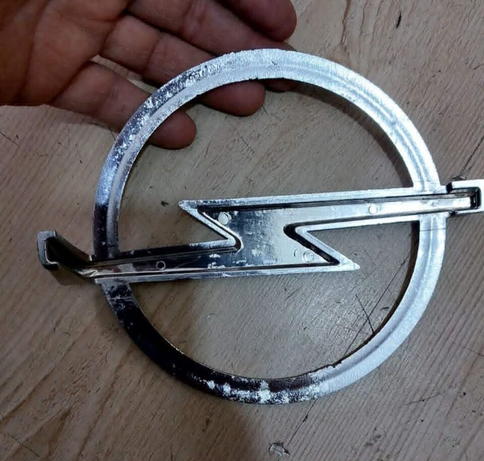 Opel Vectra C Ön Panjur Arması