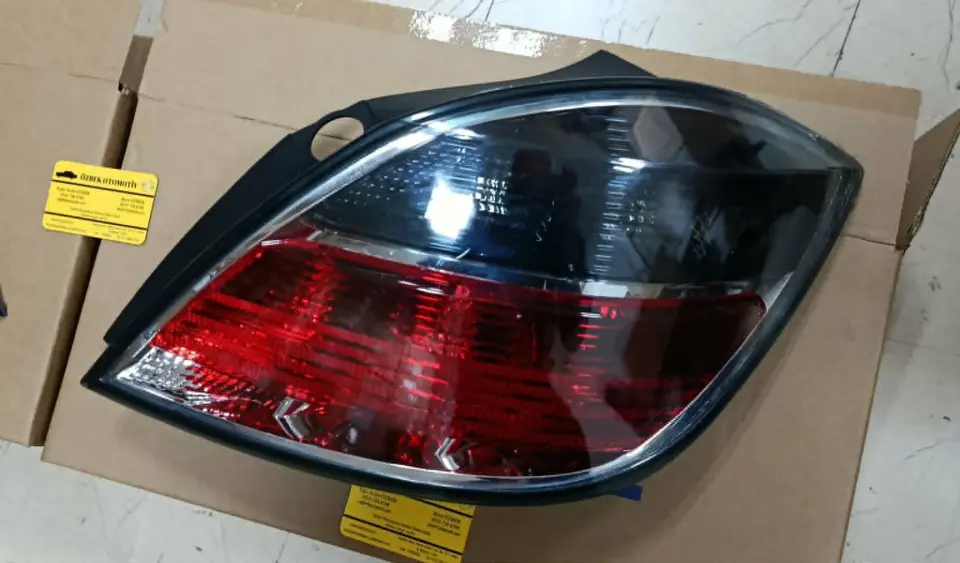 Opel Astra H Sağ Sol Füme Stop Hb Takım Tyc 1222356 / 93190307 / 94709850  1222355 / 93190306 / 94709851