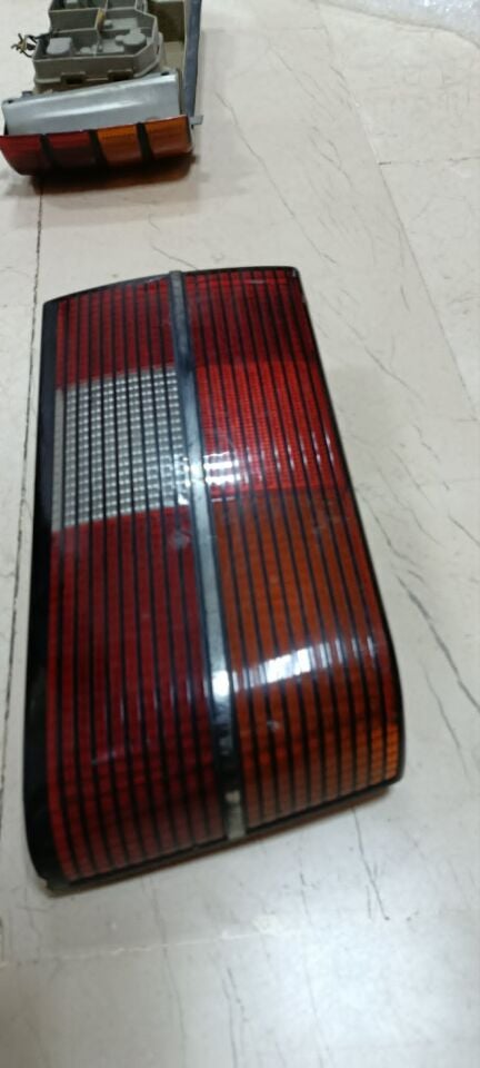 Opel Ascona C Sağ Stop Makyajlı Çıkma