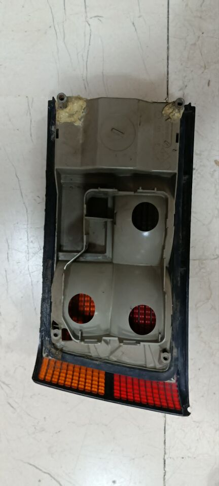 Opel Ascona C Sağ Stop Makyajlı Çıkma