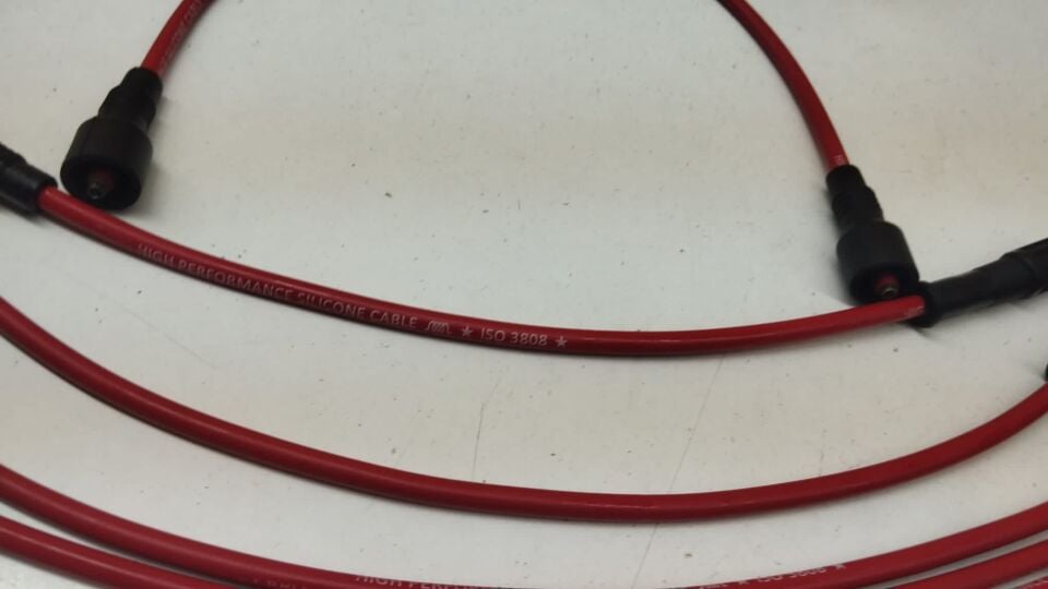 Opel Omega A B ve C26NE Motor Uyumlu 8mm Performans Buji Kablosu. Bobin kablo 1 metredir.