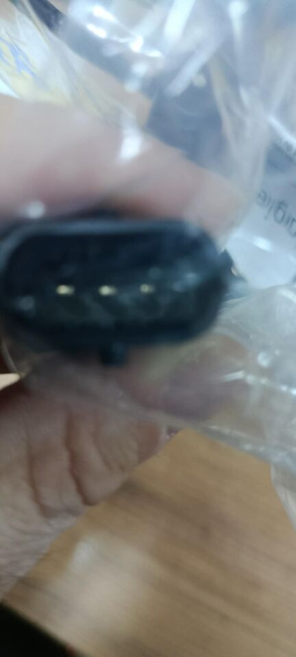 Opel Omega B X25XE X30XE 2.5 3.0 Krank Sensörü Oval Soket