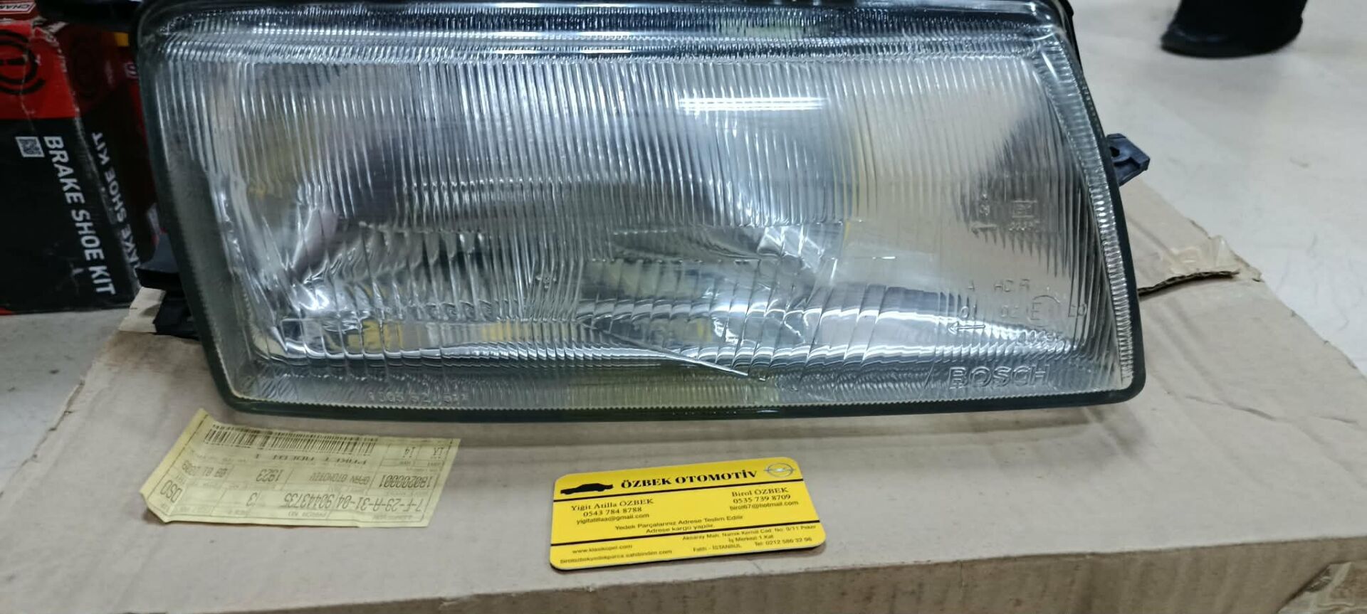 Opel Vectra A Orjinal GM kutusunda Sağ Bosch Far. 1216494