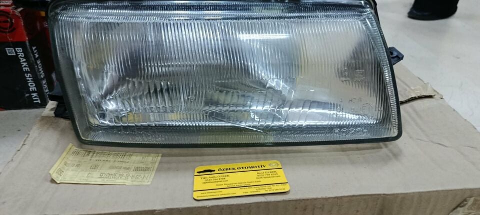 Opel Vectra A Orjinal GM kutusunda Sağ Bosch Far. 1216494