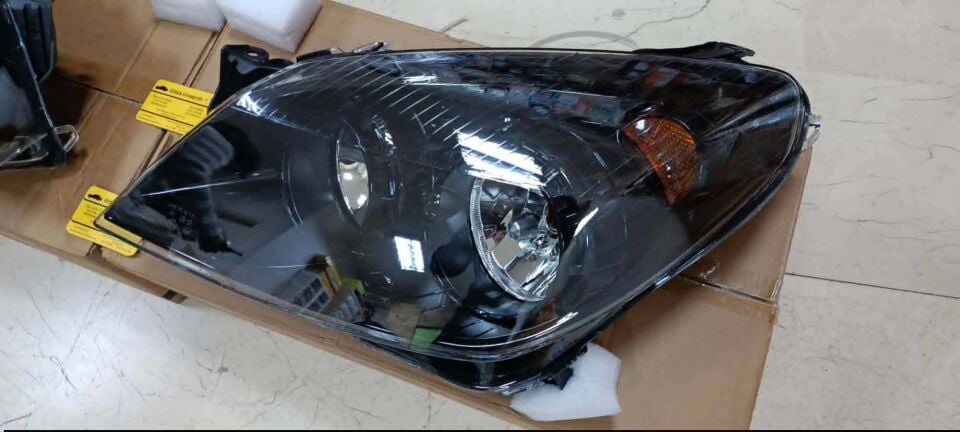 Opel Astra H Far Takımı Siyah Zeminli 1216561 1216562 Piano Black Füme