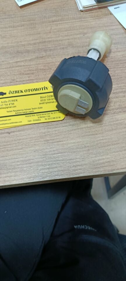 Opel Vectra A  Astra F  Omega Senatör Seviye  Sensörlü Radyatör Yedek Su Depo Kapağı  1238346 - 90277310