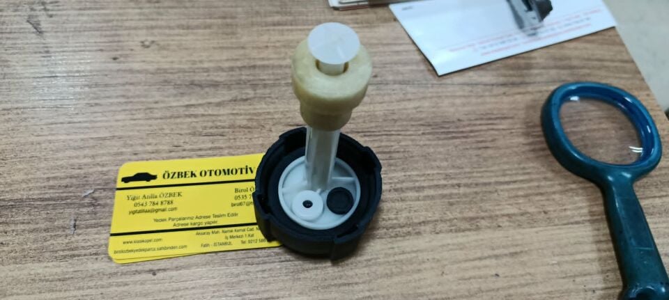 Opel Vectra A  Astra F  Omega Senatör Seviye  Sensörlü Radyatör Yedek Su Depo Kapağı  1238346 - 90277310