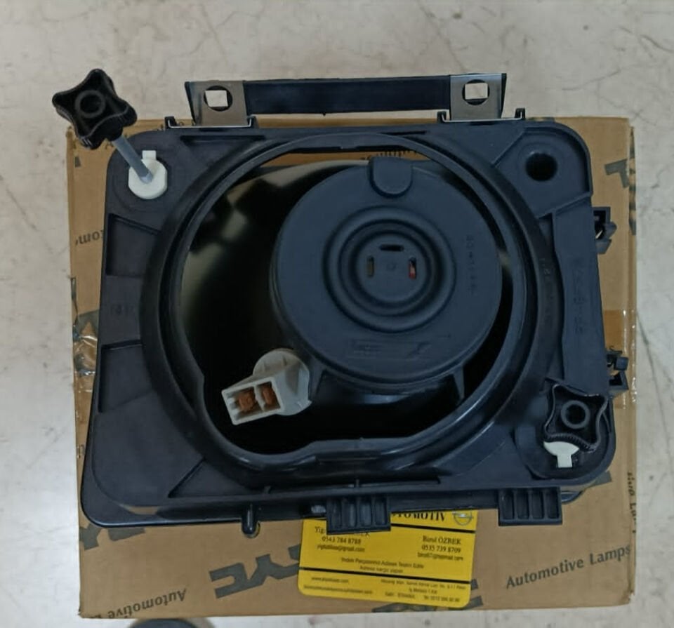 Opel Corsa A Sağ Far Sıfır Tyc 82-91