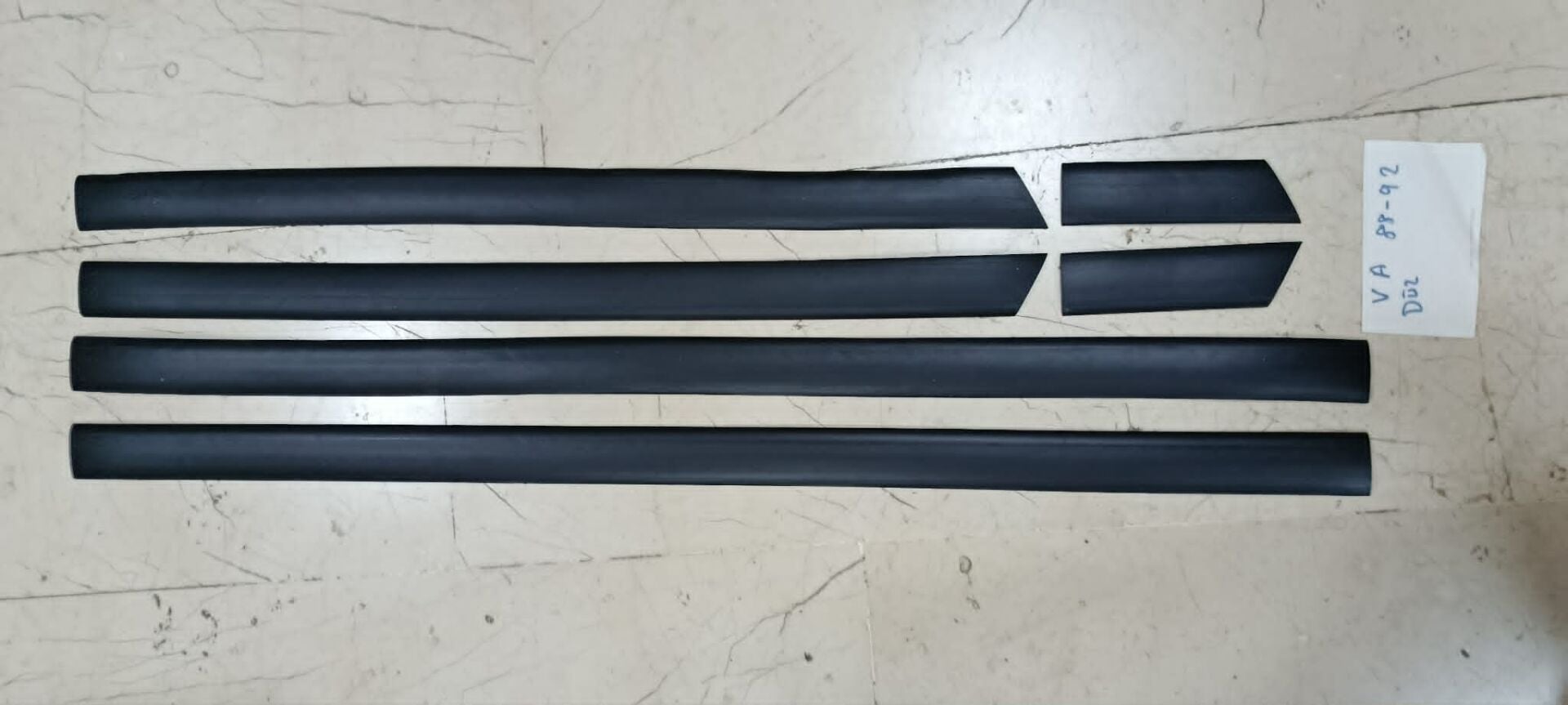 Opel Vectra A Kapı Çıtaları Takım 6 Parça Düz Tip