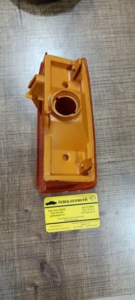 Opel Kadett D Sağ Sinyal Sıfır . Orjinal 79-84 Arası