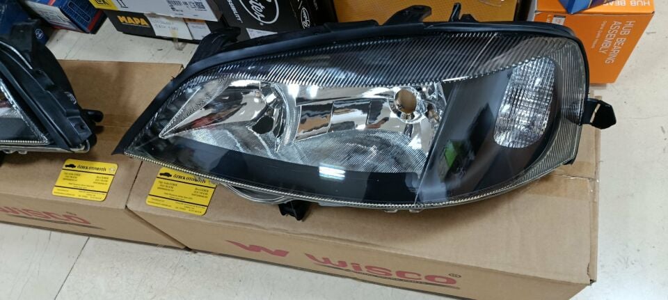 Opel Astra G Füme Siyah Far Takımı Sağ + Sol Wisco Marka 1216116 1216117 1216288 1216289 93175723  93175724