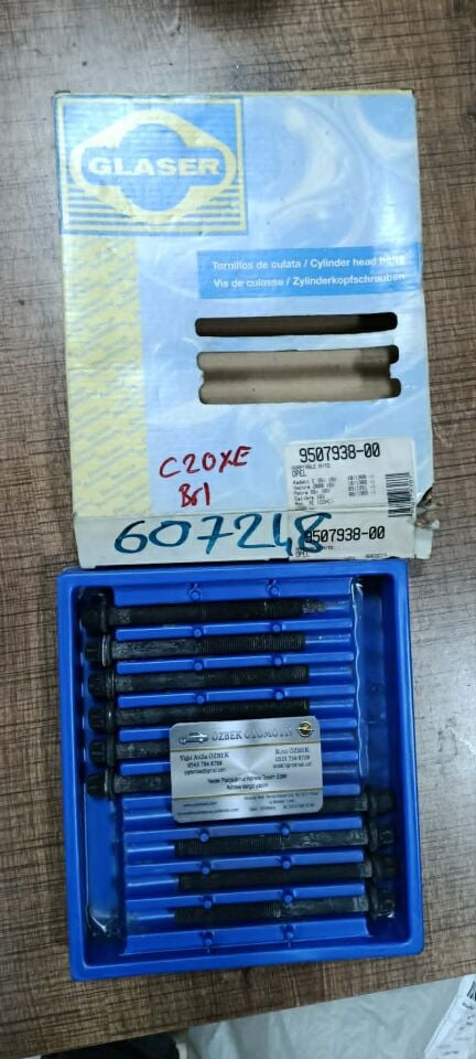 Opel Astra F, Calibra A Vectra A Kadett E DOHC Motor (C20XE, C20LET ) 150 Beygir Kırmızı Motor İçin Silindir Kapak Saplaması Takım  81005100
