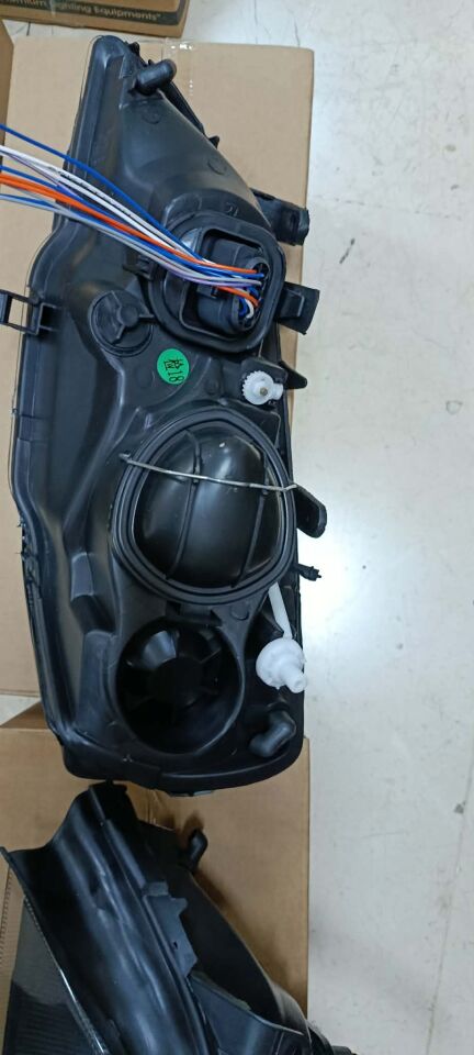 OPEL ASTRA G  MERCEKLİ FAR TAKIM İÇİN FAR SOKETİ 2 ADET