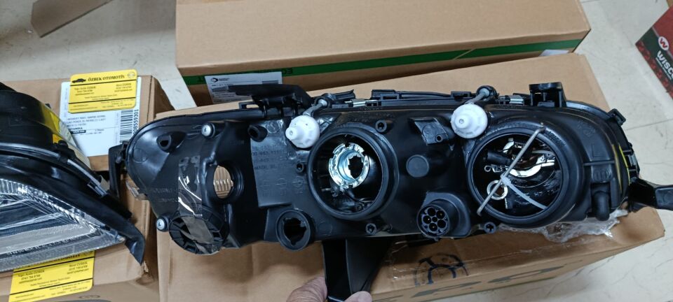 Opel Omega B Xenon Mercekli Ön Sağ Sol Far Takımı Depo Marka 99-02 arası kasa Depo Marka